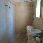 Дом отдыха Proche Uzes Petit Avec Grande Cuisine D'ete Et Piscine