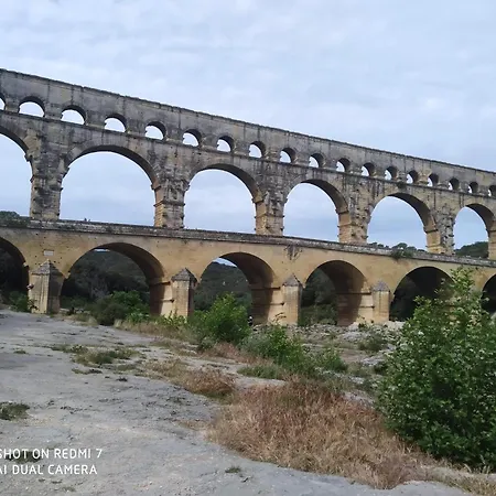 Ferienhaus Proche Uzes Petit Avec Grande Cuisine D'ete Et Piscine Saint-Siffret